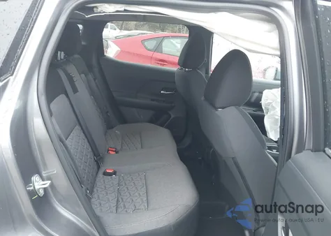 2025 Nissan Kicks Sv Intelligent Awd z USA, uszkodzony, nr VIN 3N8AP6CB0SL328674